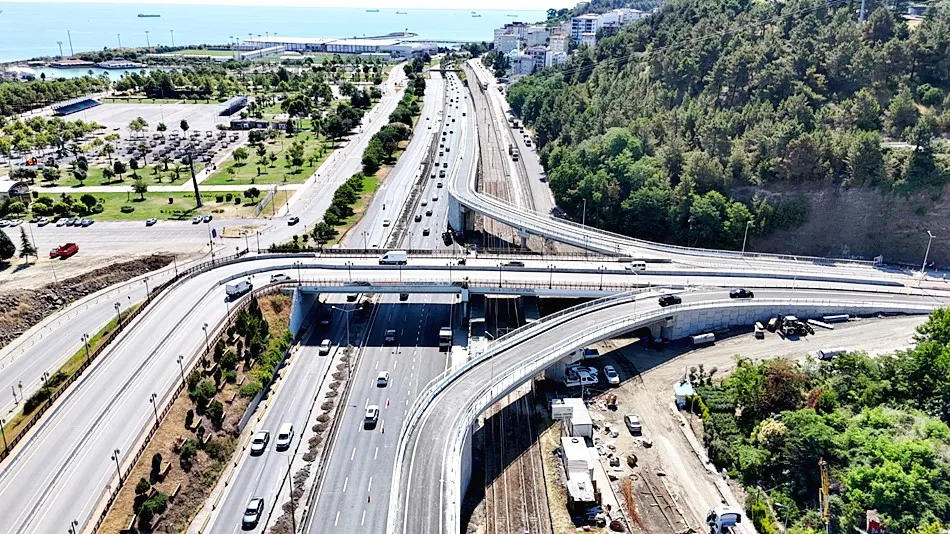 Samsun'da Kalkancı Mahallesi'ne çıkış ve iniş bağlantı yolu açıldı