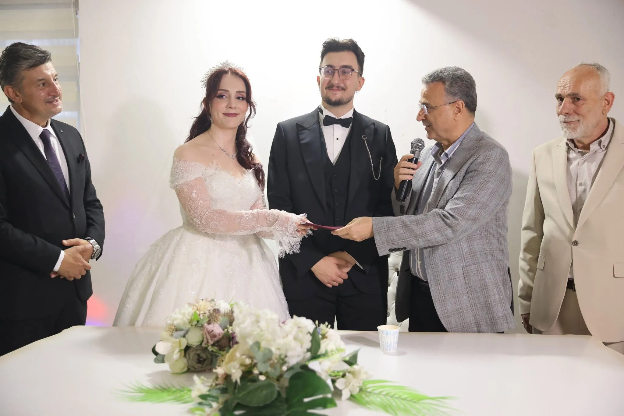 Gazeteci Recep Yazgan’ın mutlu günü: Mahinur ile Semih dünyaevine girdi
