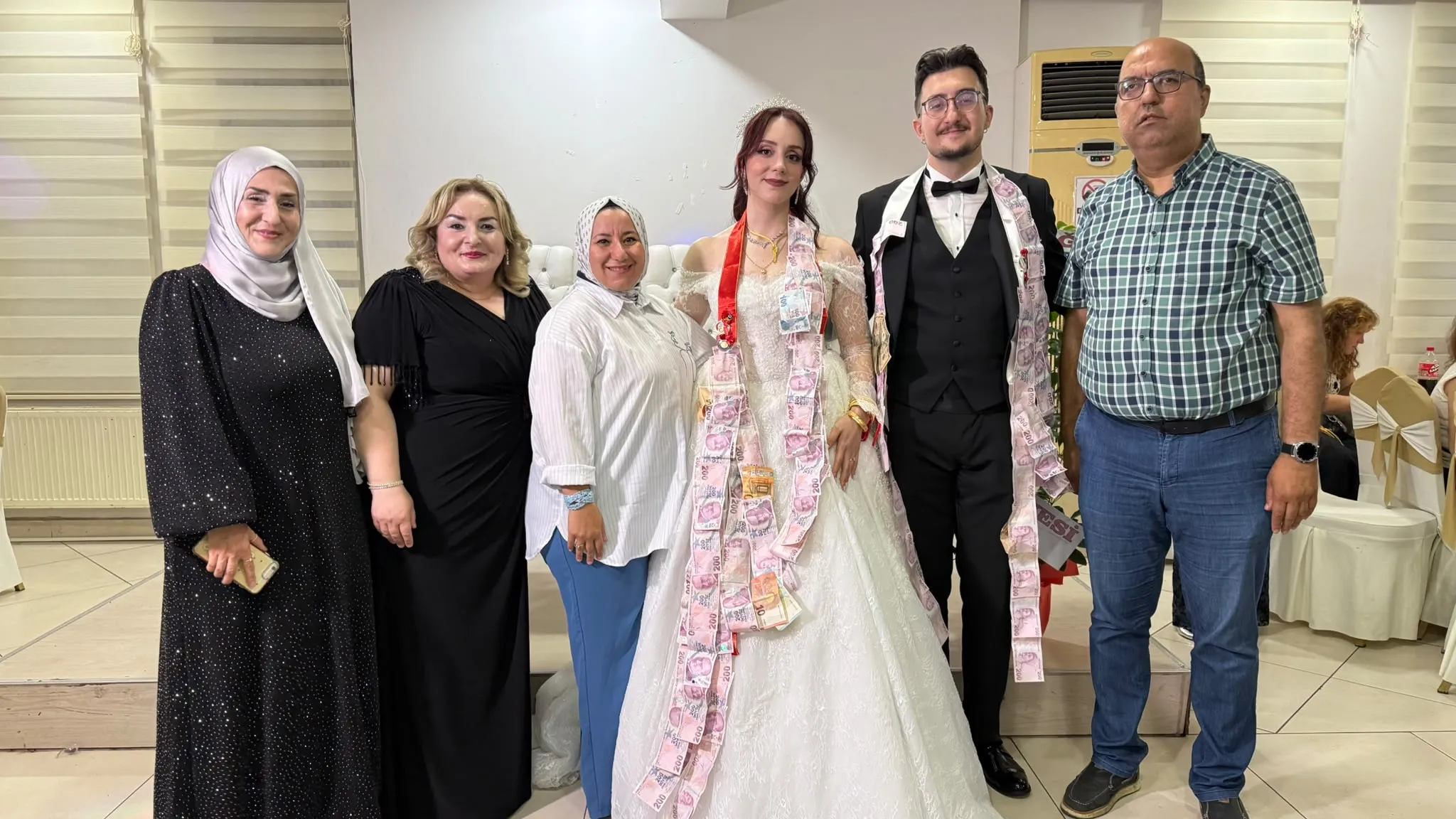 Gazeteci Recep Yazgan’ın mutlu günü: Mahinur ile Semih dünyaevine girdi