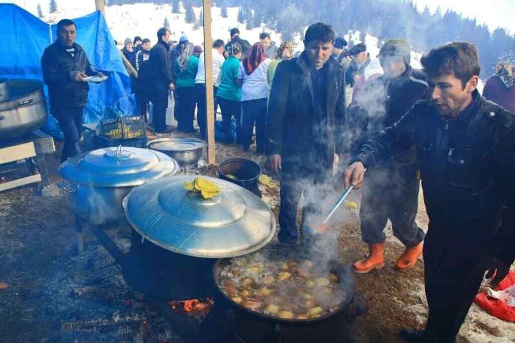 Yaylalar diyarı Karadeniz kış festivallerinde de iddialı