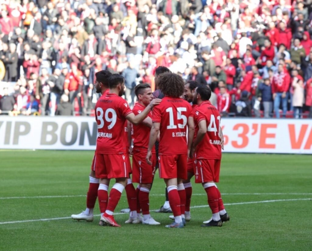 Yılport Samsunspor 3 Amed Sportif 0