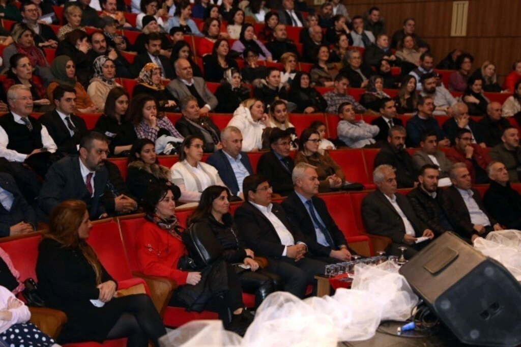 İlkadım Belediyesi Türk Halk Müziği Korosundan Unutulmaz Konser