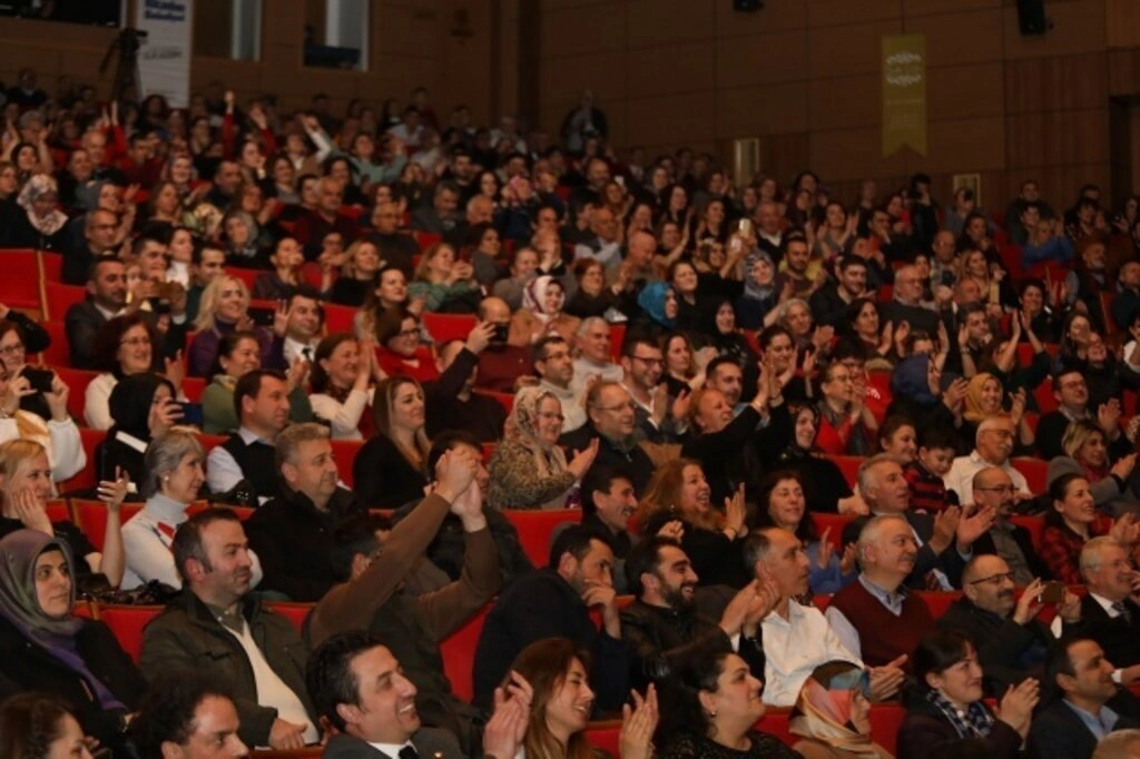 İlkadım Belediyesi Türk Halk Müziği Korosundan Unutulmaz Konser