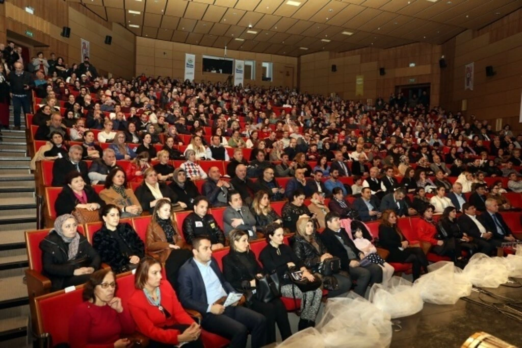 İlkadım Belediyesi Türk Halk Müziği Korosundan Unutulmaz Konser