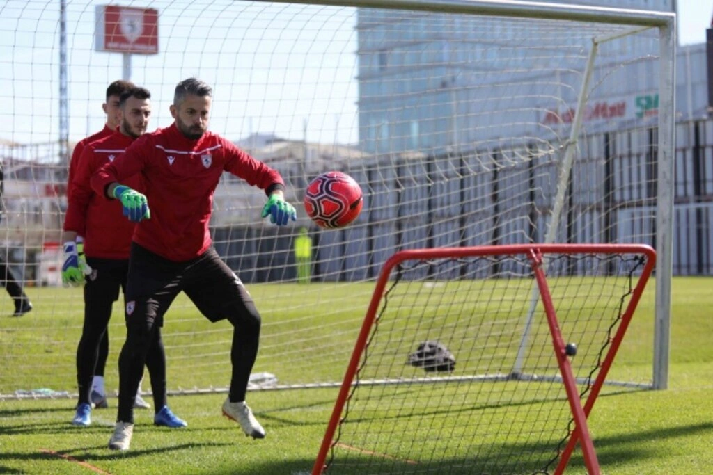Yılport Samsunspor Antrenmanında Tatlı Sürpriz.