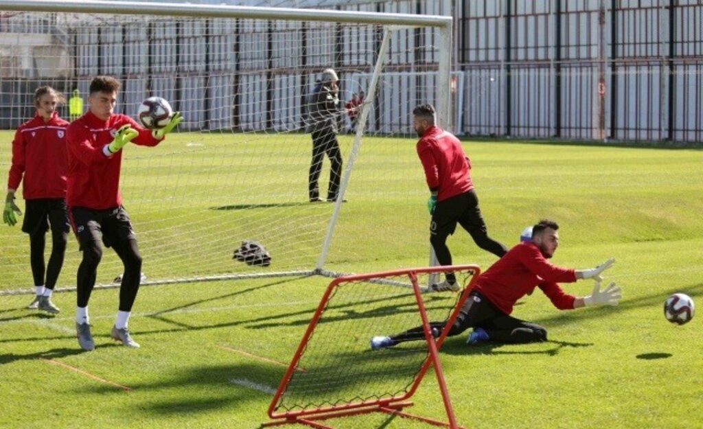 Yılport Samsunspor Antrenmanında Tatlı Sürpriz.