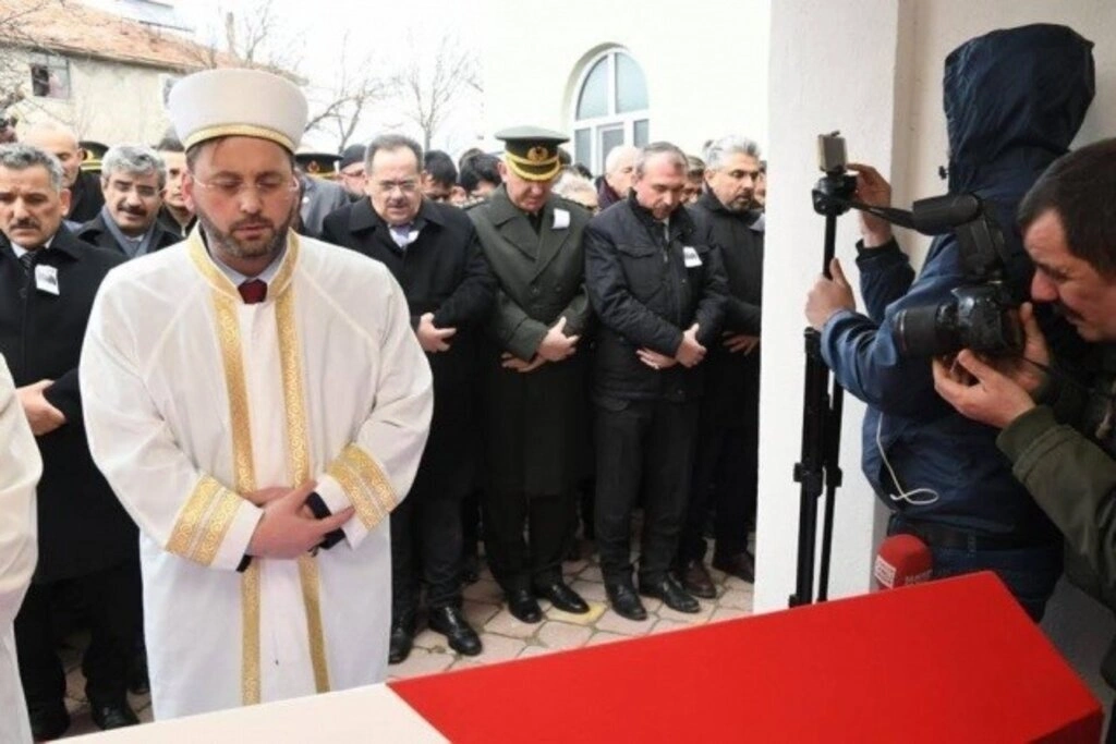 Şehit Şükrü Elibol Alaçam'da gözyaşlarıyla toprağa verildi