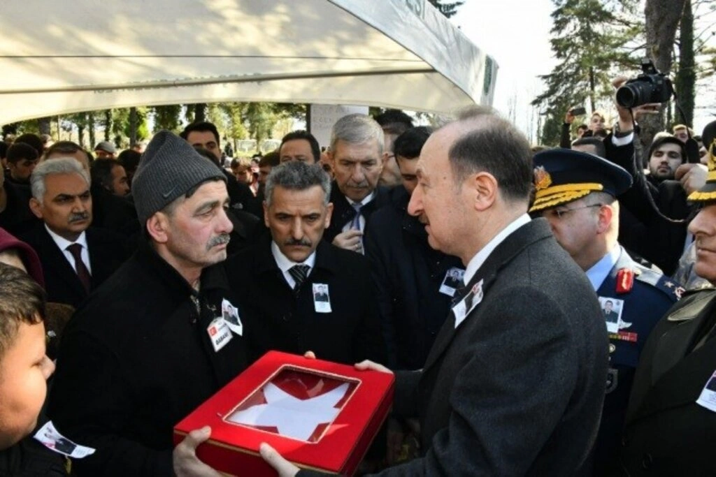 ÇARŞAMBA, ŞEHİDİNİ SON YOLCULUĞUNA UĞURLADI