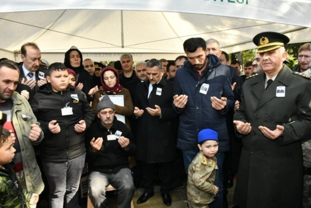 ÇARŞAMBA, ŞEHİDİNİ SON YOLCULUĞUNA UĞURLADI