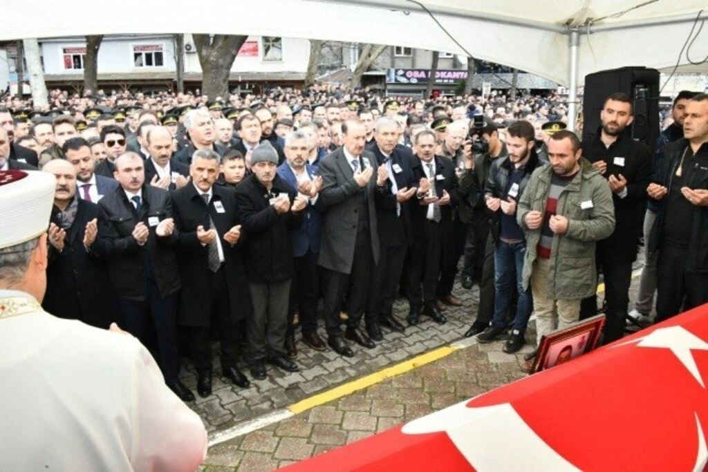 ÇARŞAMBA, ŞEHİDİNİ SON YOLCULUĞUNA UĞURLADI