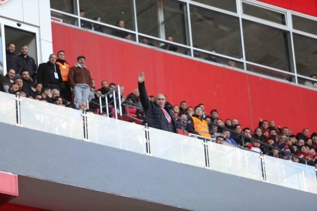 Samsunsporlu futbolculardan asker selamı, Samsunspor İnegölspor maç fotoğrafları