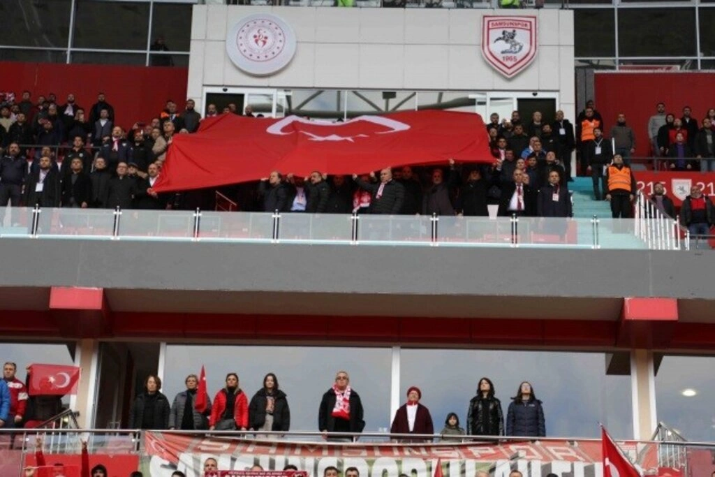 Samsunsporlu futbolculardan asker selamı, Samsunspor İnegölspor maç fotoğrafları