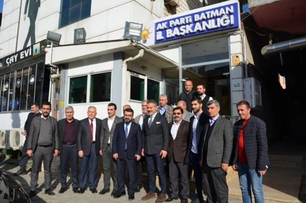 Suat Kılıç AK Parti teşkilatlarına ziyaretler gerçekleştiriyor