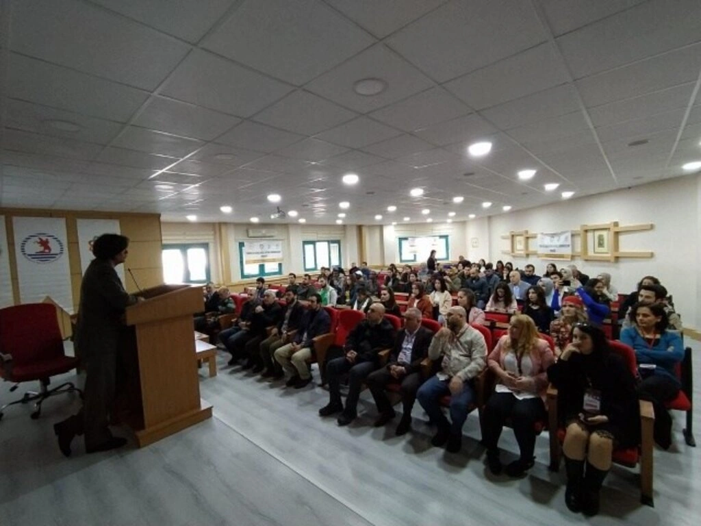 Gönüllü Gençler İle Sosyal Sorumluluk Projesi
