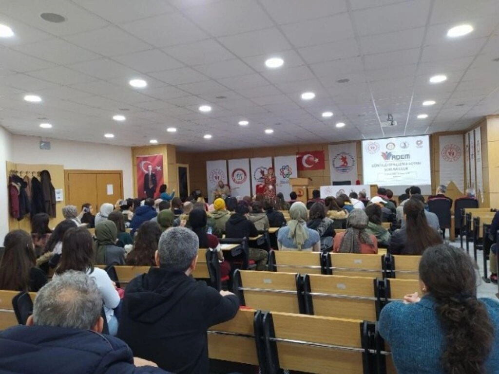 Gönüllü Gençler İle Sosyal Sorumluluk Projesi