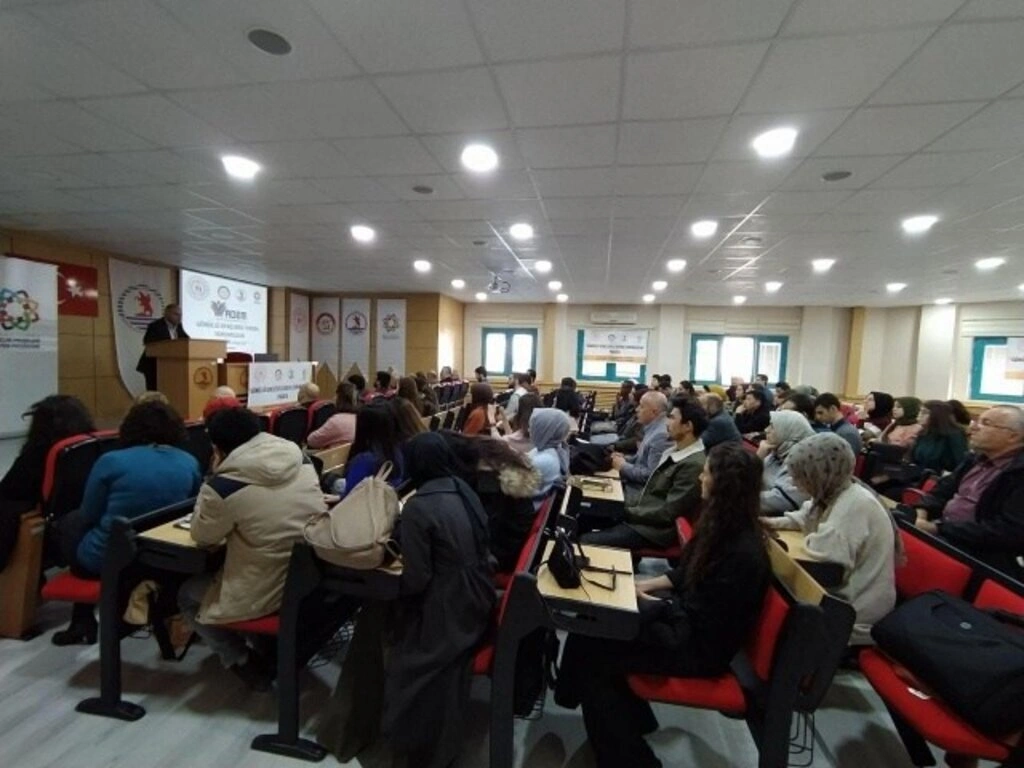 Gönüllü Gençler İle Sosyal Sorumluluk Projesi