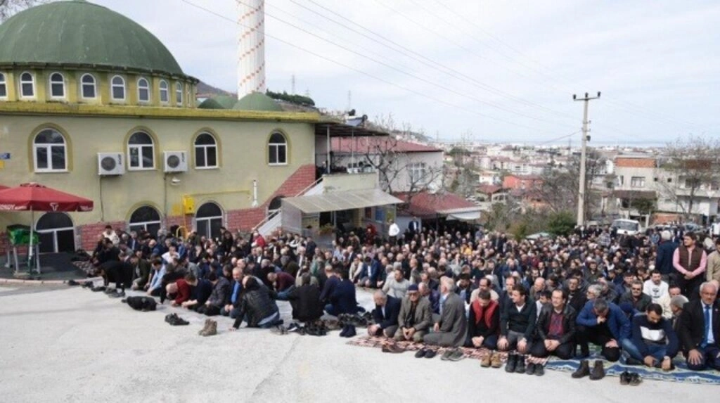 Ayşegül Köse dualarla son yolculuğuna uğurlandı