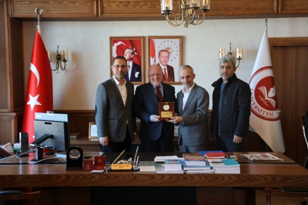 Tekkeköy Anadolu İmam Hatip Lisesi İdarecileri Samsun Üniversitesi'ni ziyaret etti