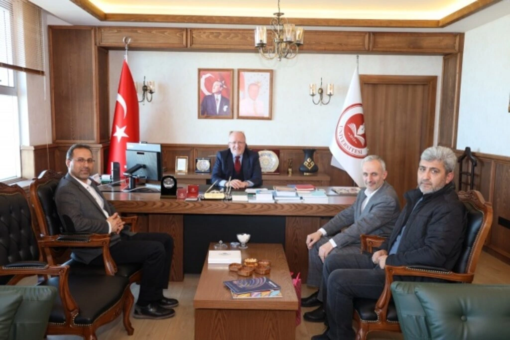 Tekkeköy Anadolu İmam Hatip Lisesi İdarecileri Samsun Üniversitesi'ni ziyaret etti