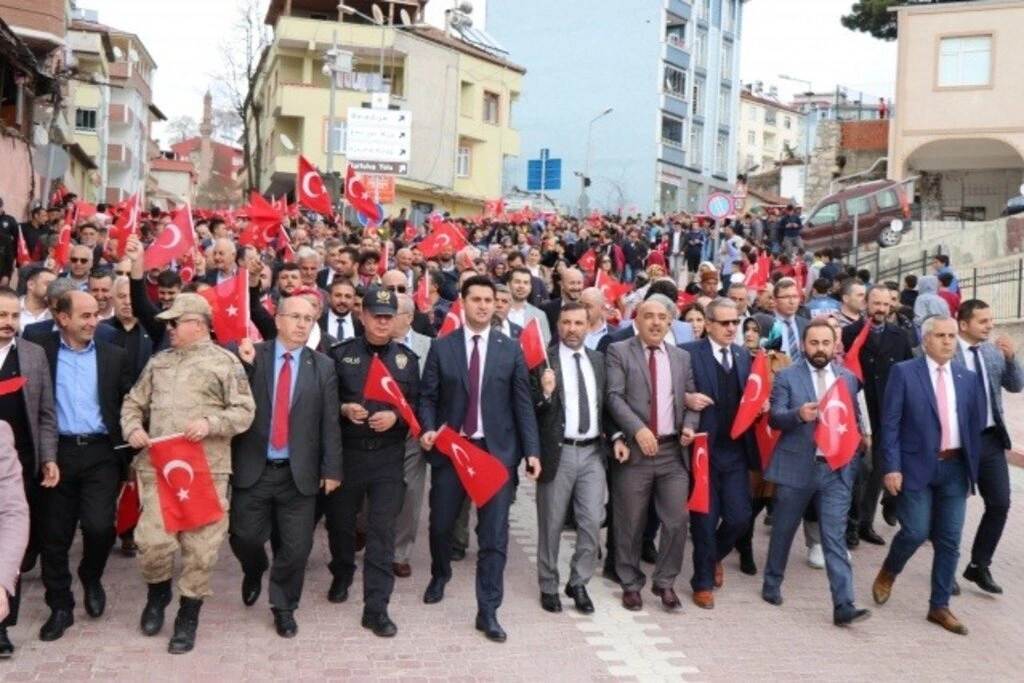 Kavak'ta Şehitlere Saygı Birlik ve Beraberlik Yürüyüşü Düzenlendi
