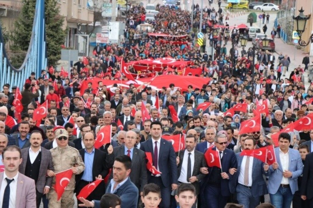 Kavak'ta Şehitlere Saygı Birlik ve Beraberlik Yürüyüşü Düzenlendi