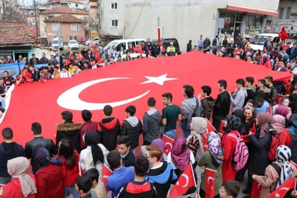 Kavak'ta Şehitlere Saygı Birlik ve Beraberlik Yürüyüşü Düzenlendi