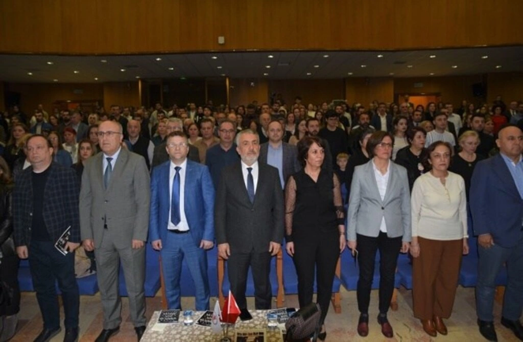 OKTAM Kadınlar Korosu’ndan Türküler Bizi Söyler Konseri