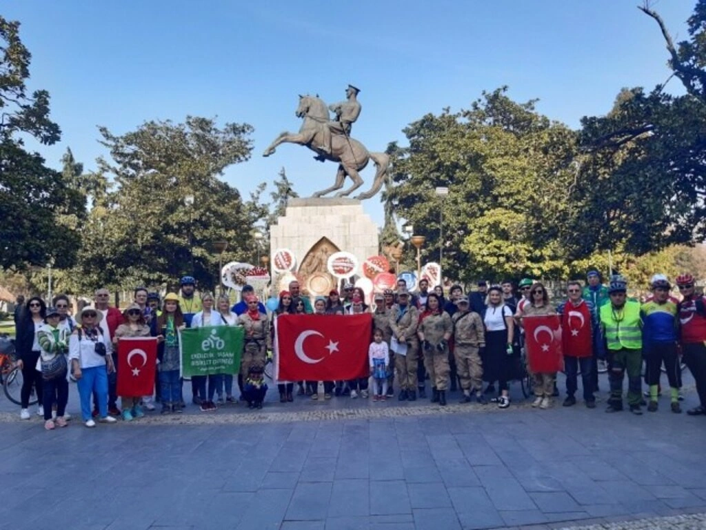 Ekolojik Yaşam Bisiklet Derneği Kadın Ekibi’nden anlamlı etkinlik