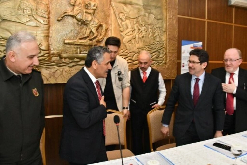 Samsun'da Koronavirüsü İle İlgili alınacak tedbirler toplantısı yapıldı