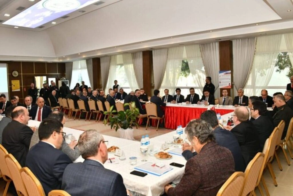Samsun'da Koronavirüsü İle İlgili alınacak tedbirler toplantısı yapıldı