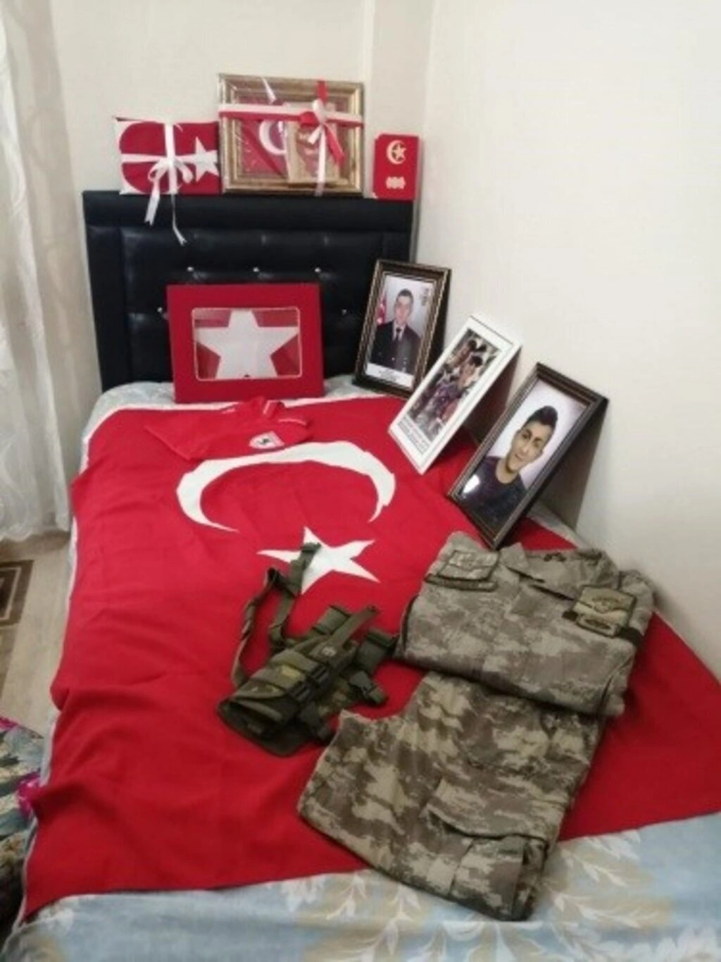 Türk Kızılayı Canik Şubesi Şehit Pakel’in ailesini ziyaret etti
