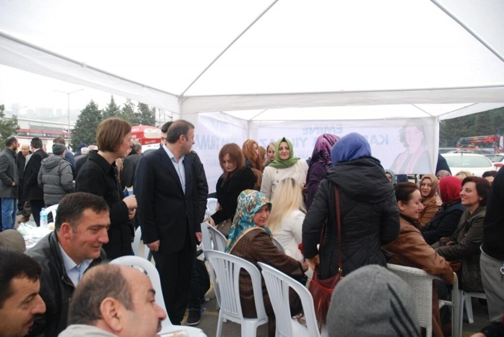 Herkes bu çatının altında buluştu!