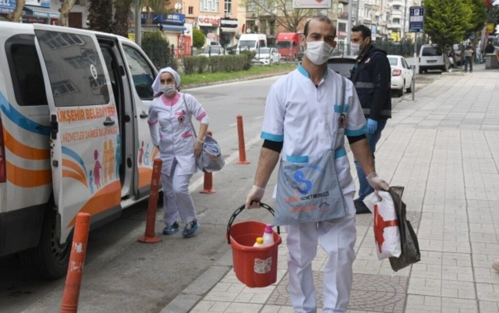 'Evde Bakım Hizmetleri' tam gaz sürüyor, yaşlılardan teşekkür!