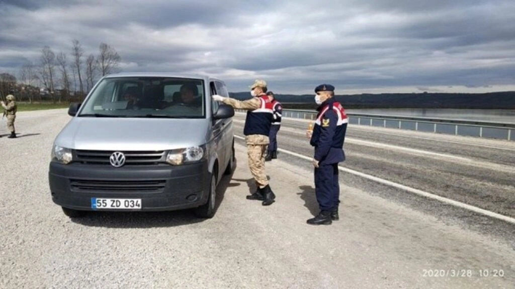Samsun giriş ve çıkışlarında koronavirüs önlemleri