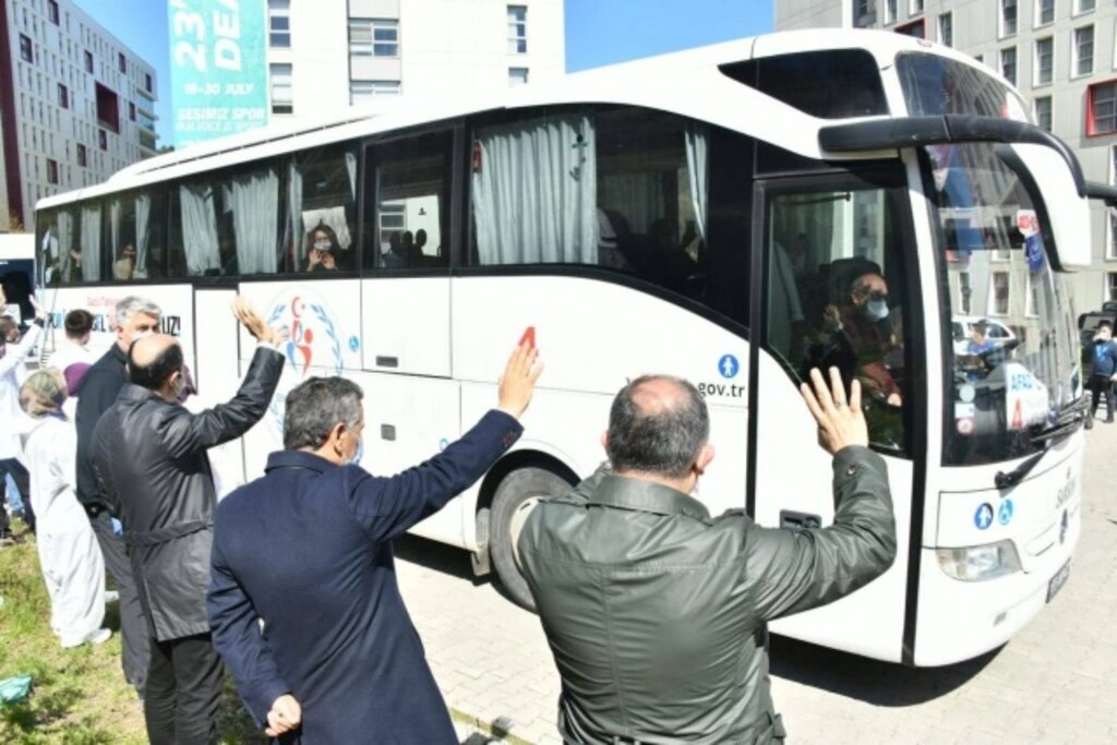 Misafir Öğrenciler Memleketlerine Uğurlandı