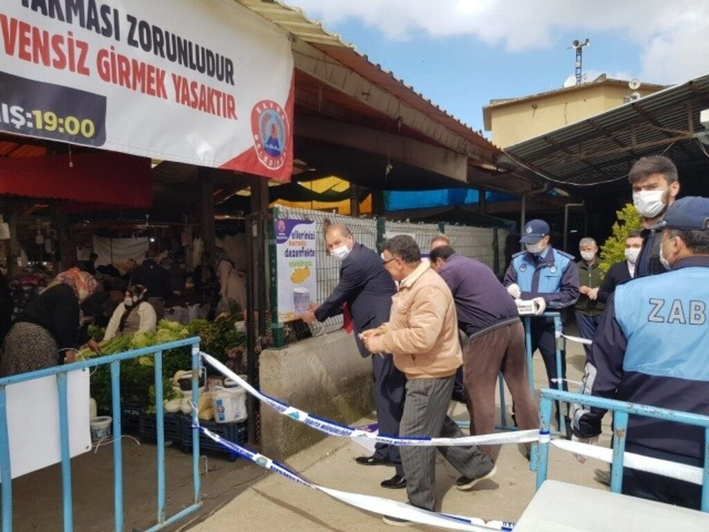 Bafra Belediyesinden Maske Dağıtımı