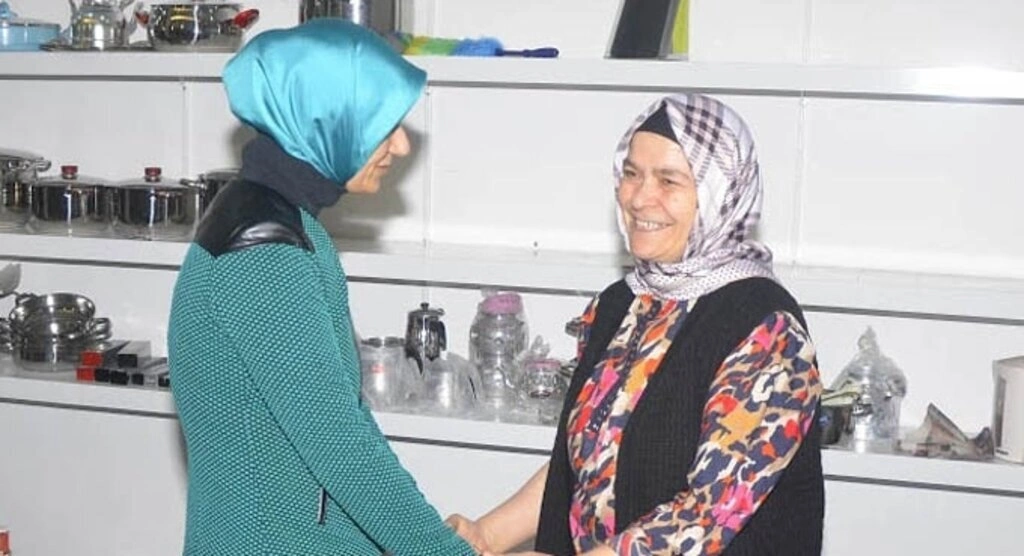 Elif Coşkun Bilgin'e esnaftan yoğun ilgi