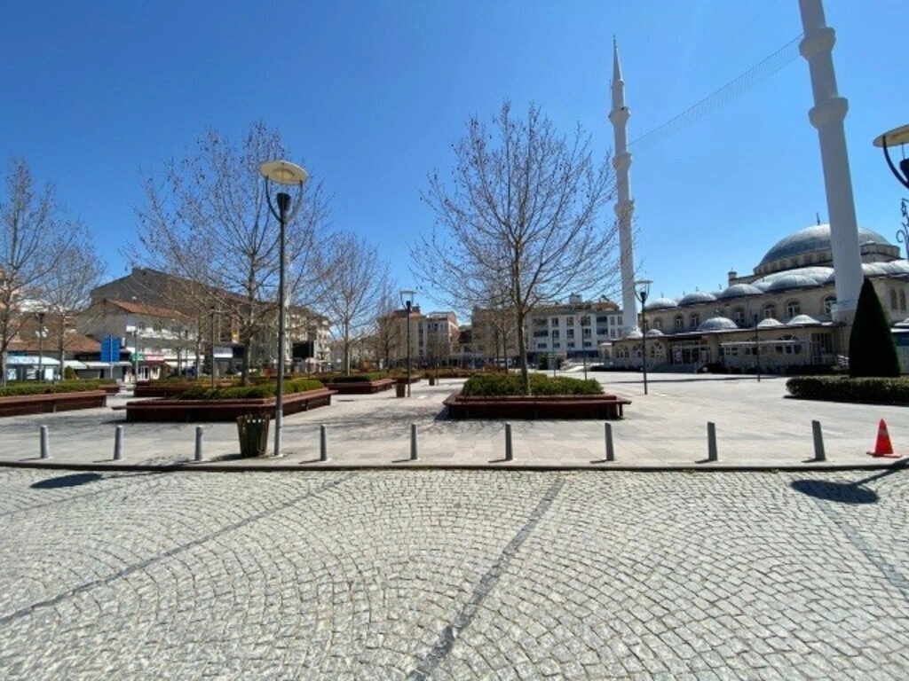 Sokağa çıkma yasağında Samsun sokakları havadan görüntülendi