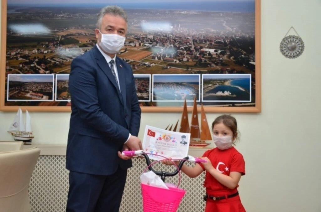 19 Mayıs İlçesinde 'İstiklal Marşı Okuma Yarışması' Ödülleri Verildi