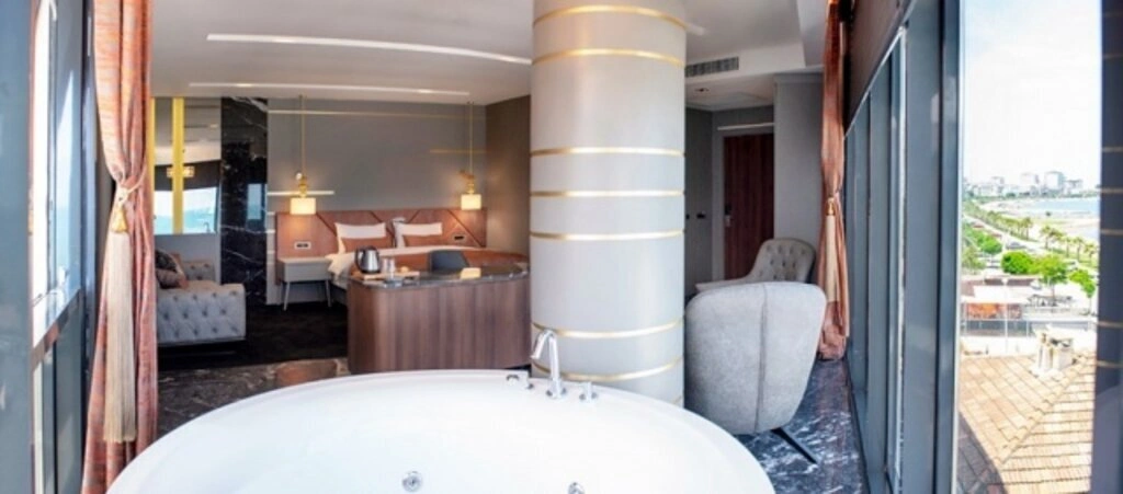 Samsun'un Gözbebeği B&C Hotel de coşkulu kutlama