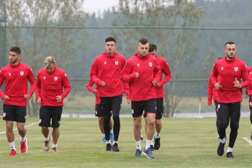 Samsunspor Bolu Kampı'nda ilk antremanını yaptı