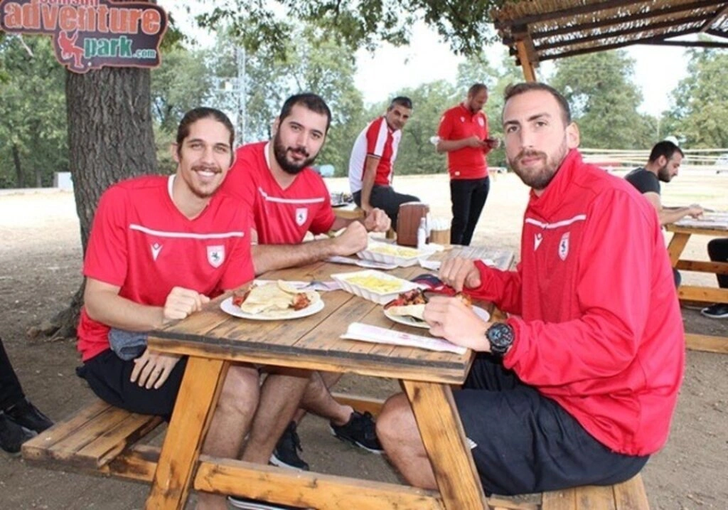 Samsunspor Kulübü Basketbol Şubesi barbekü partisinde buluştu