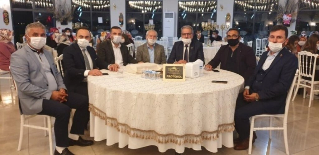 Bakır ve Akyol ailelerinin mutlu günü