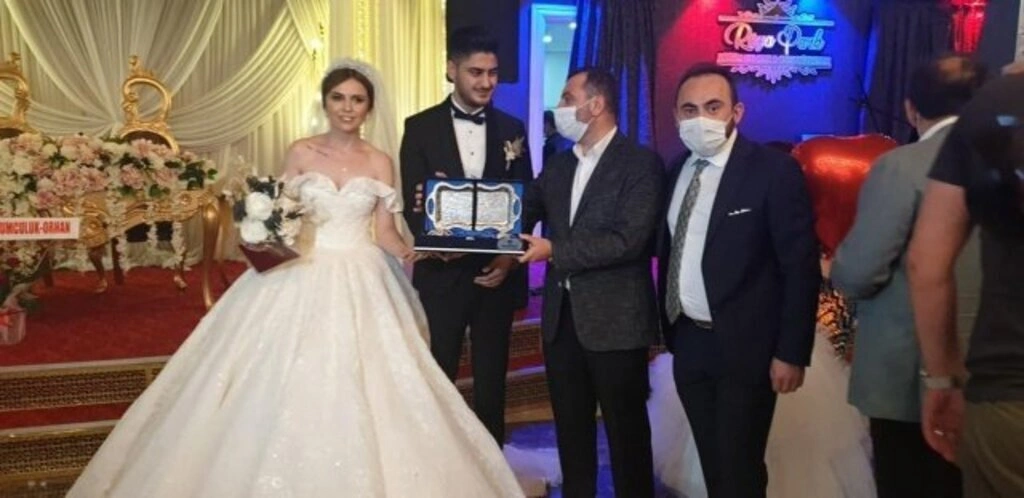 Bakır ve Akyol ailelerinin mutlu günü