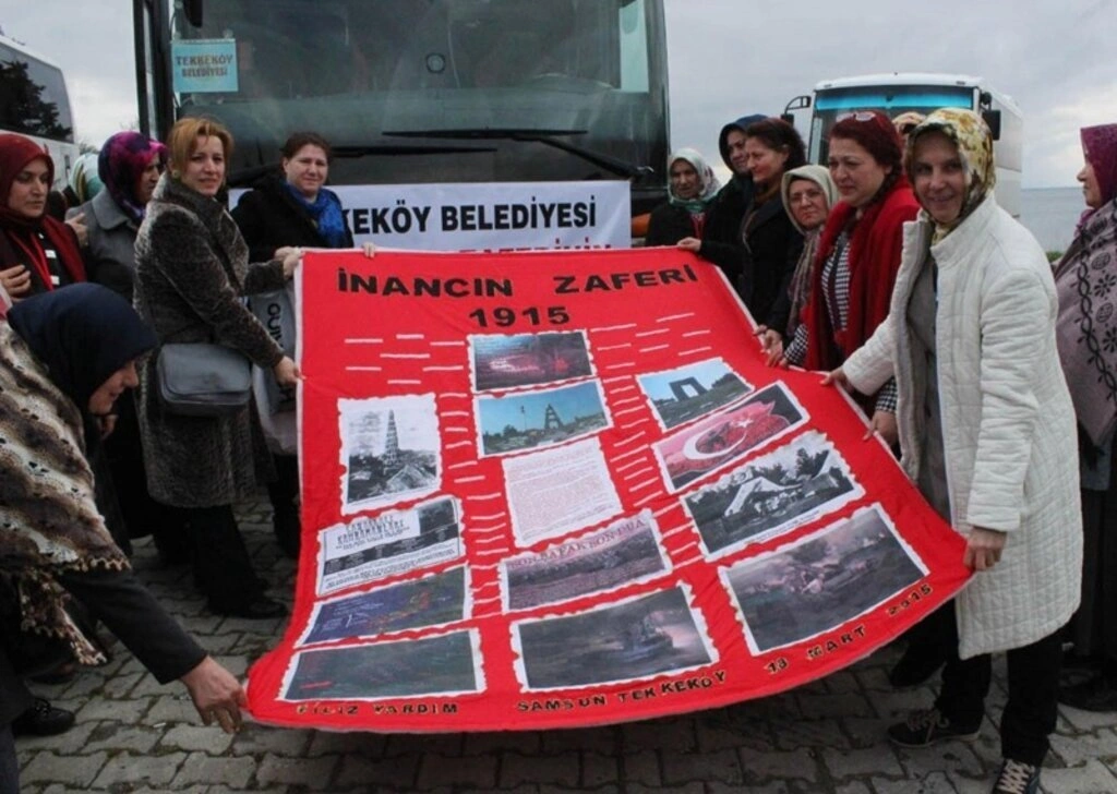 Tekkeköylü bayanlar Çanakkale'de