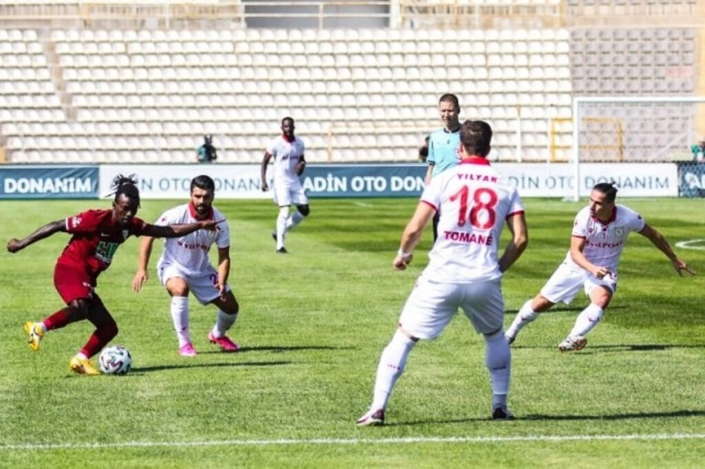 Samsunspor Bandırma'dan 1 puan ile dönüyor