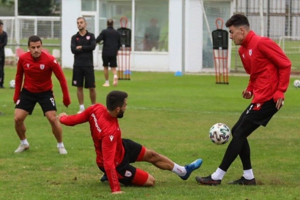 Samsunspor Akhisarspor maçı hazırlıklarını sürdürüyor