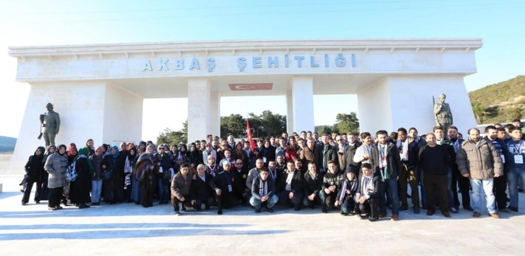 Canik, Çanakkale’de 555 kişiyi şehitlerle buluşturdu
