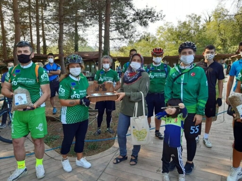 Ekolojik Yaşam Bisiklet Derneği Organik Pazar'da