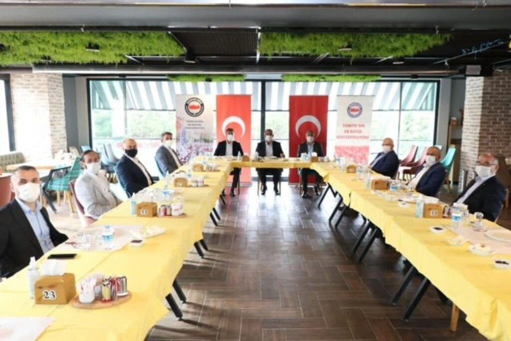 Samsun Memur-Sen Milletvekili Fuat Köktaş’la istişarelerde bulundu